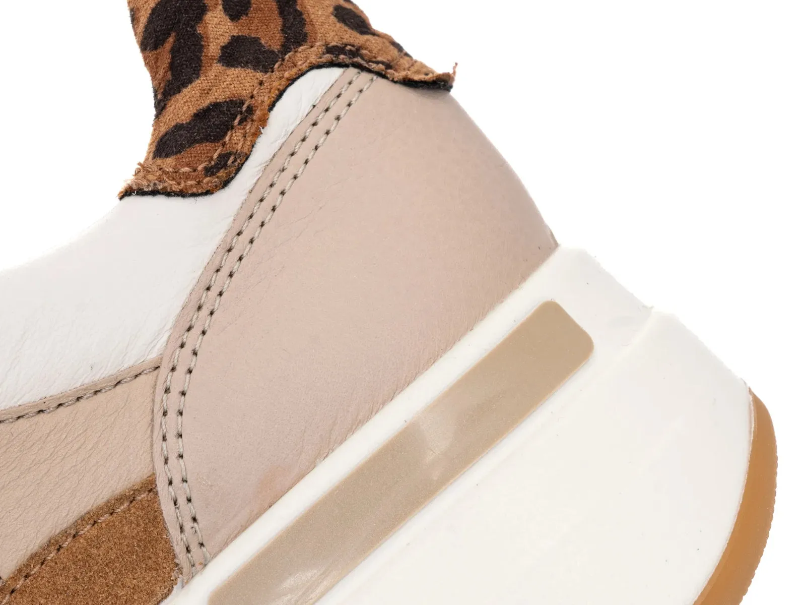 Ara 12-57702-16 Garda – White Sand Leopard