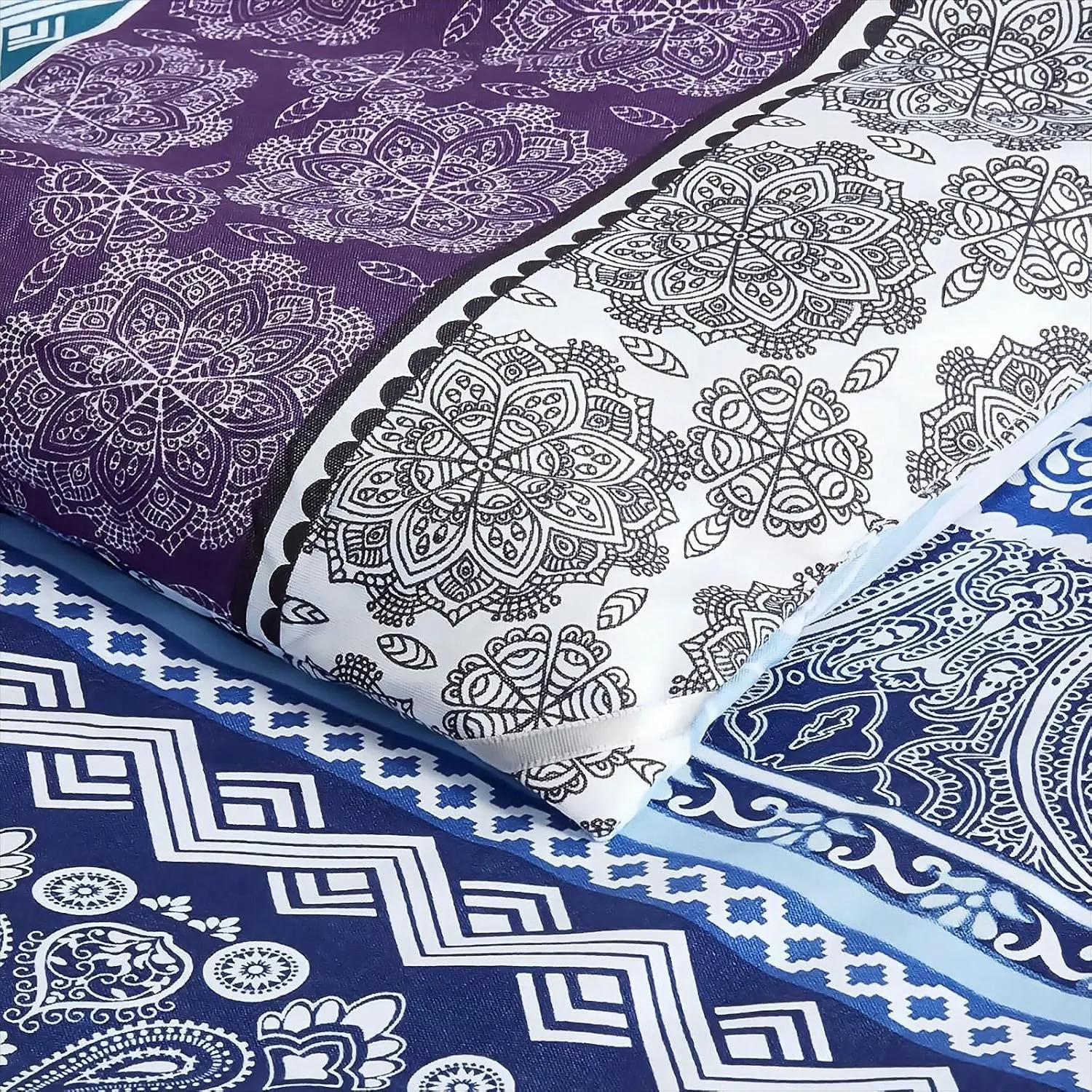 Boho Comforter Set Queen Size, 3 Pieces All Season Reversible Bohemian Comforter Set,Soft Microfiber Bedding Set, Modern Pattern Purple Comforter with 2 Pillow Shams (90x90inches)