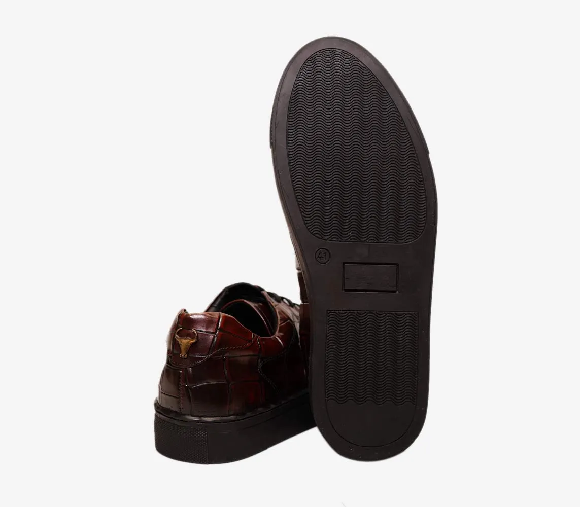 Casual Luxury: Handmade Lightweight Crocodile Pattern Leather Sneakers