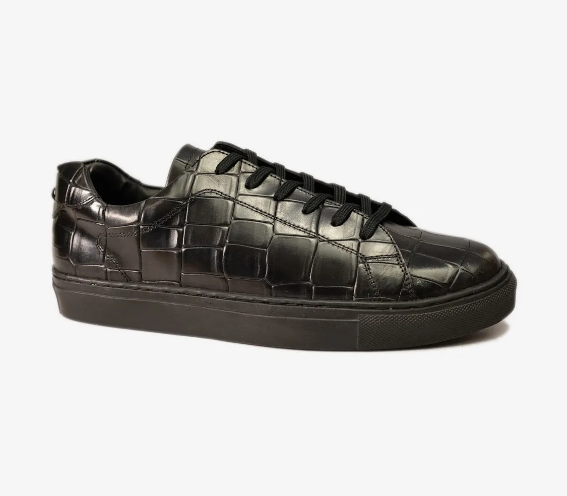 Casual Luxury: Handmade Lightweight Crocodile Pattern Leather Sneakers