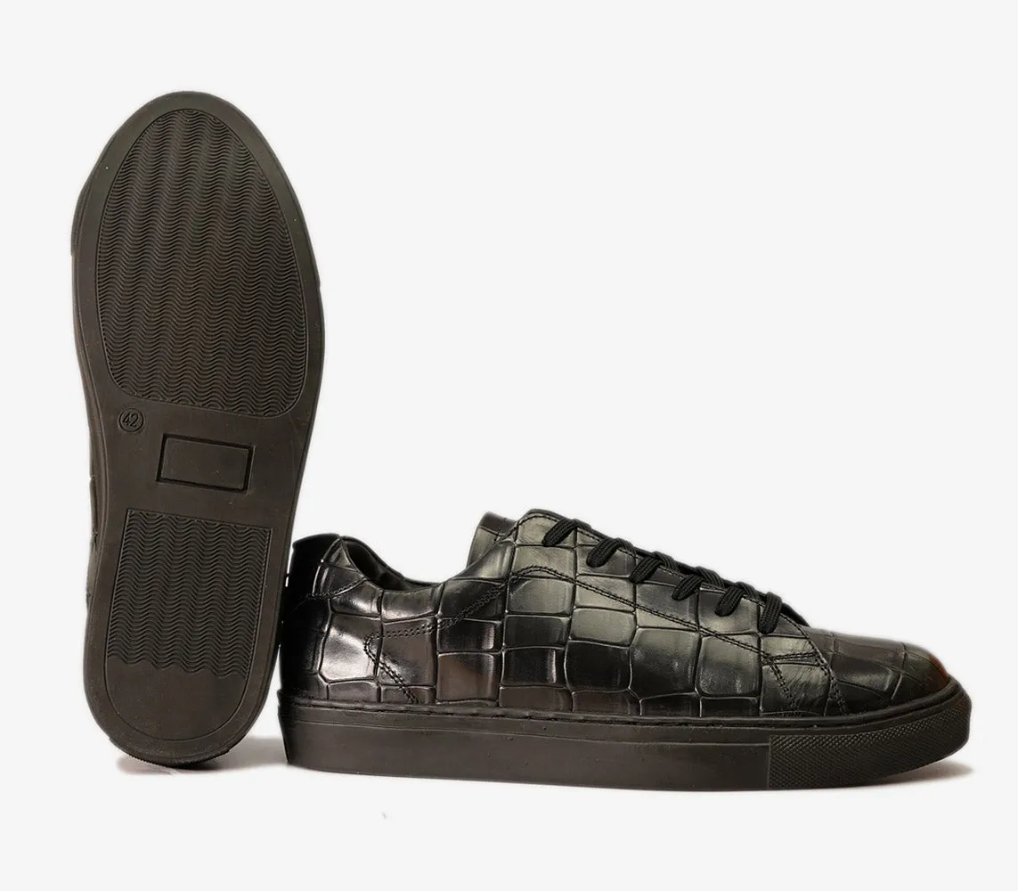 Casual Luxury: Handmade Lightweight Crocodile Pattern Leather Sneakers