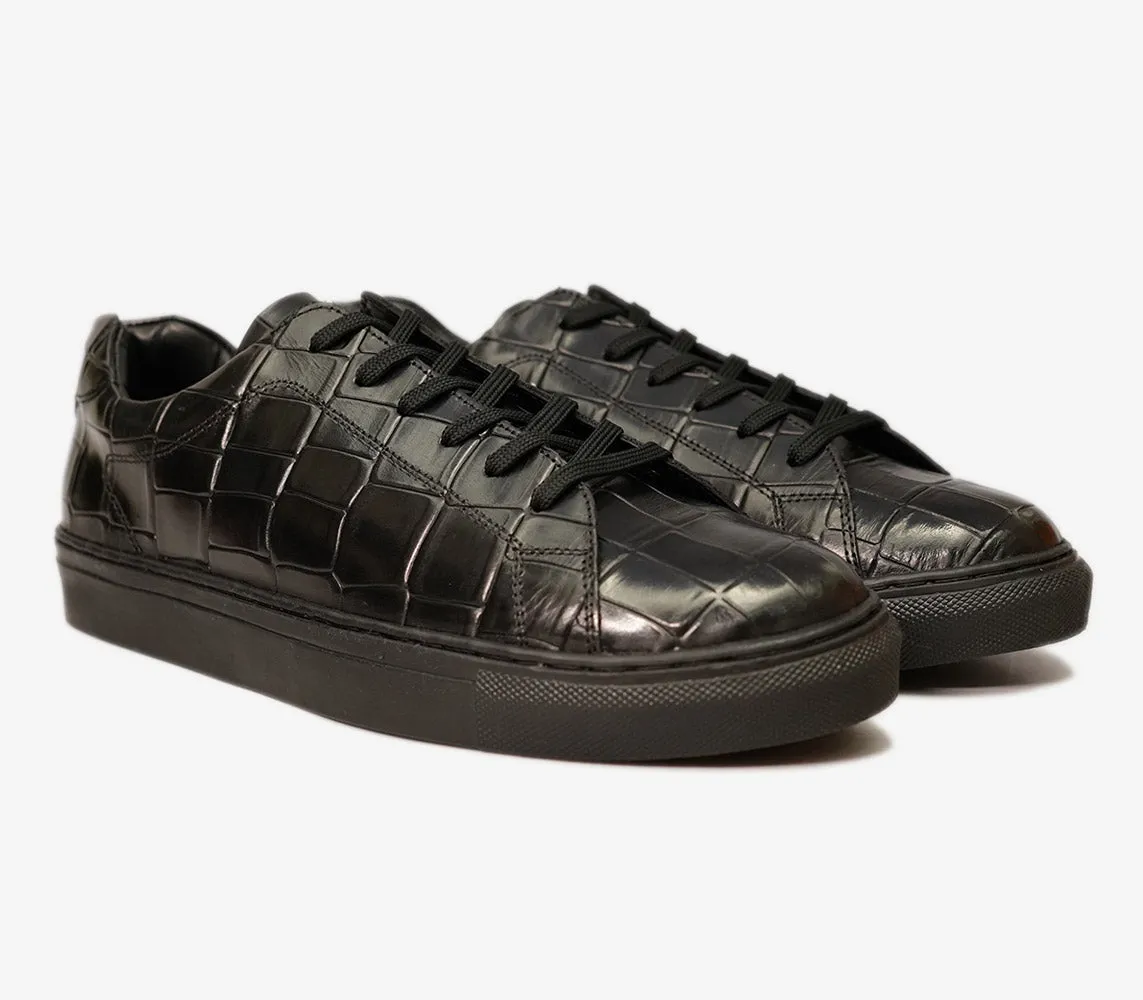 Casual Luxury: Handmade Lightweight Crocodile Pattern Leather Sneakers