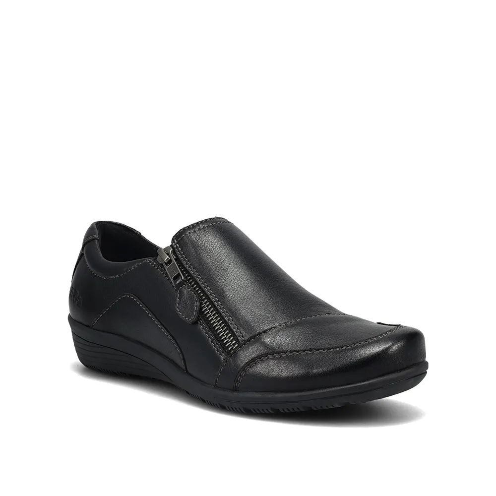Character Side-Zip Loafer