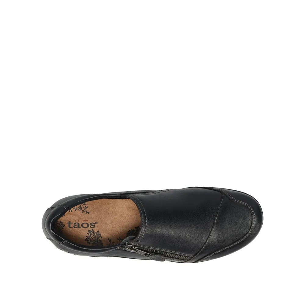 Character Side-Zip Loafer