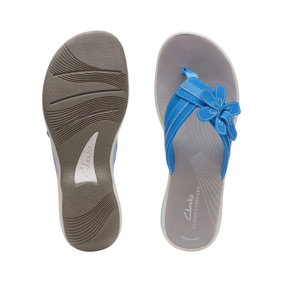 Clarks Women's Brinkley Flora H Blue