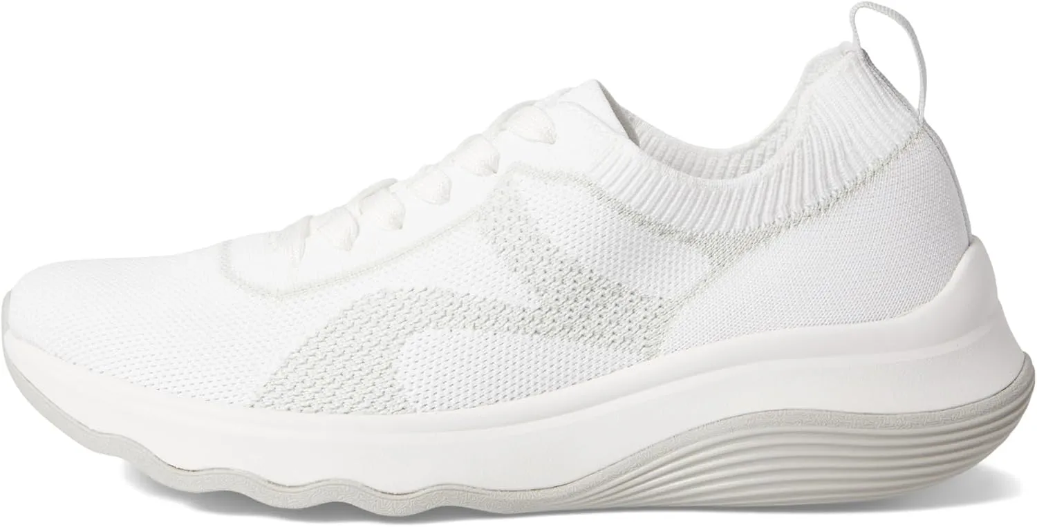 Clarks Women's Circuit Tie Oxford