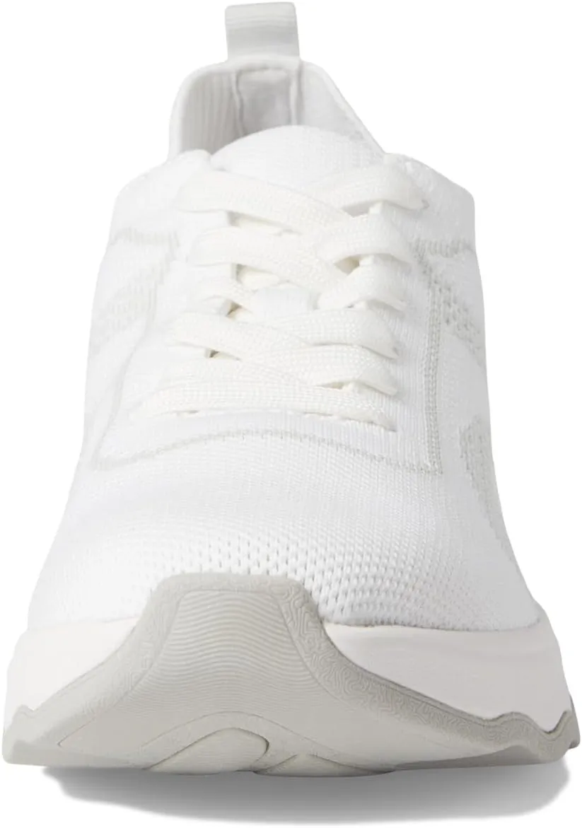 Clarks Women's Circuit Tie Oxford