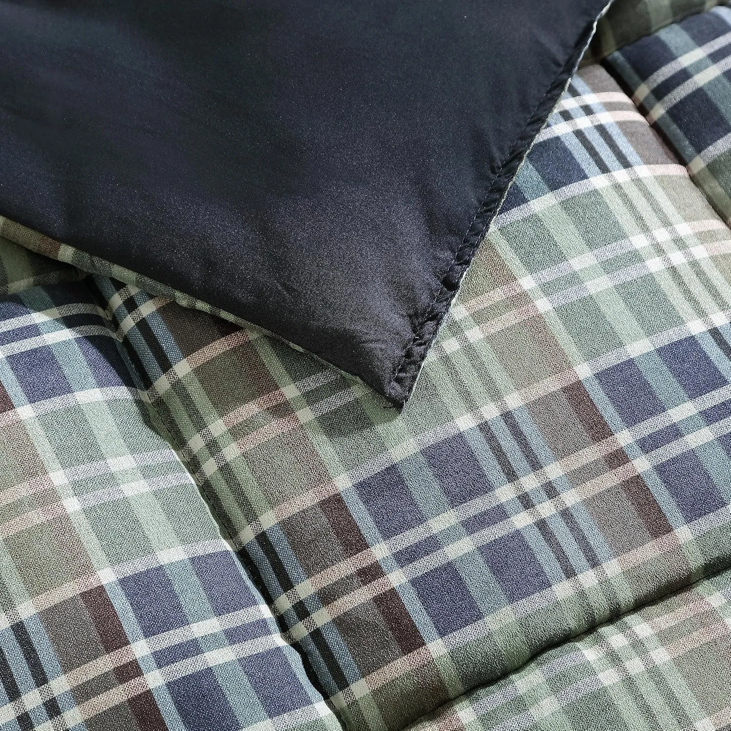 Eddie Bauer Comforter Set Reversible Plaid Alt Down Bedding with Matching Shams, Home Decor for Colder Months, King, Rugged Navy