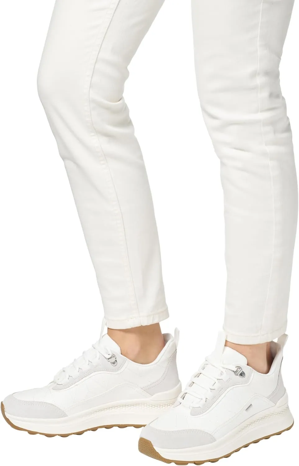 Geox Women's Walking Sneaker