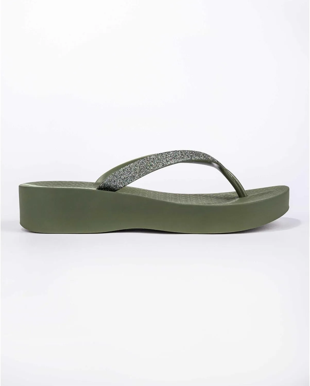 Ipanema Women's Mesh Chic Platform Flip Flops - Comfortable and Trendy Summer Platform Sandals with Glittery Straps, Anatomic Footbed & Non-Slip Sole