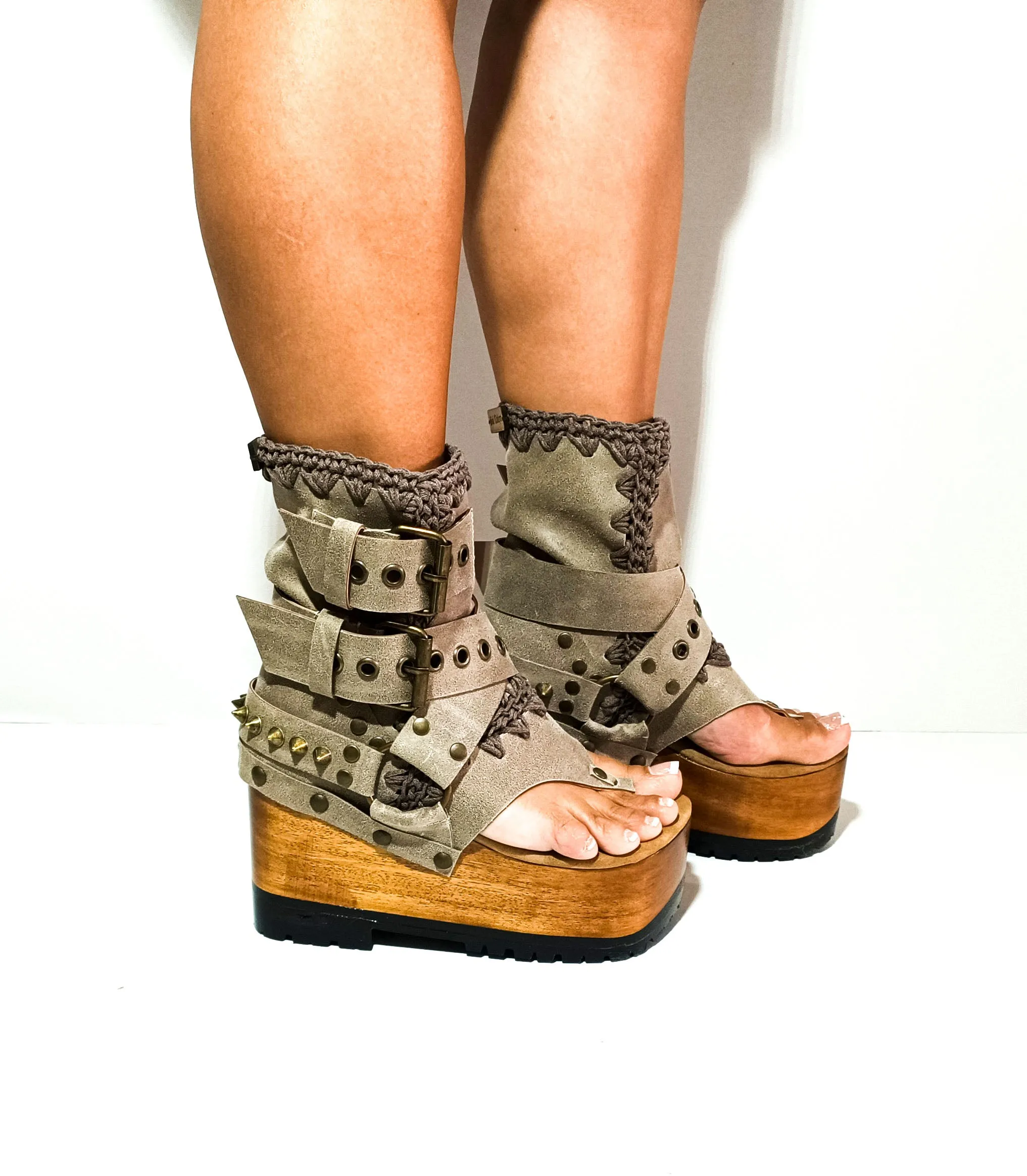 Kenia Flip Flop Boots