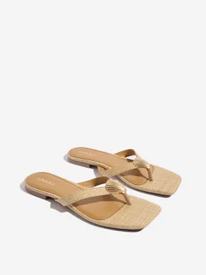 LUNA BLU Beige Seashell Detailed Flip-Flop
