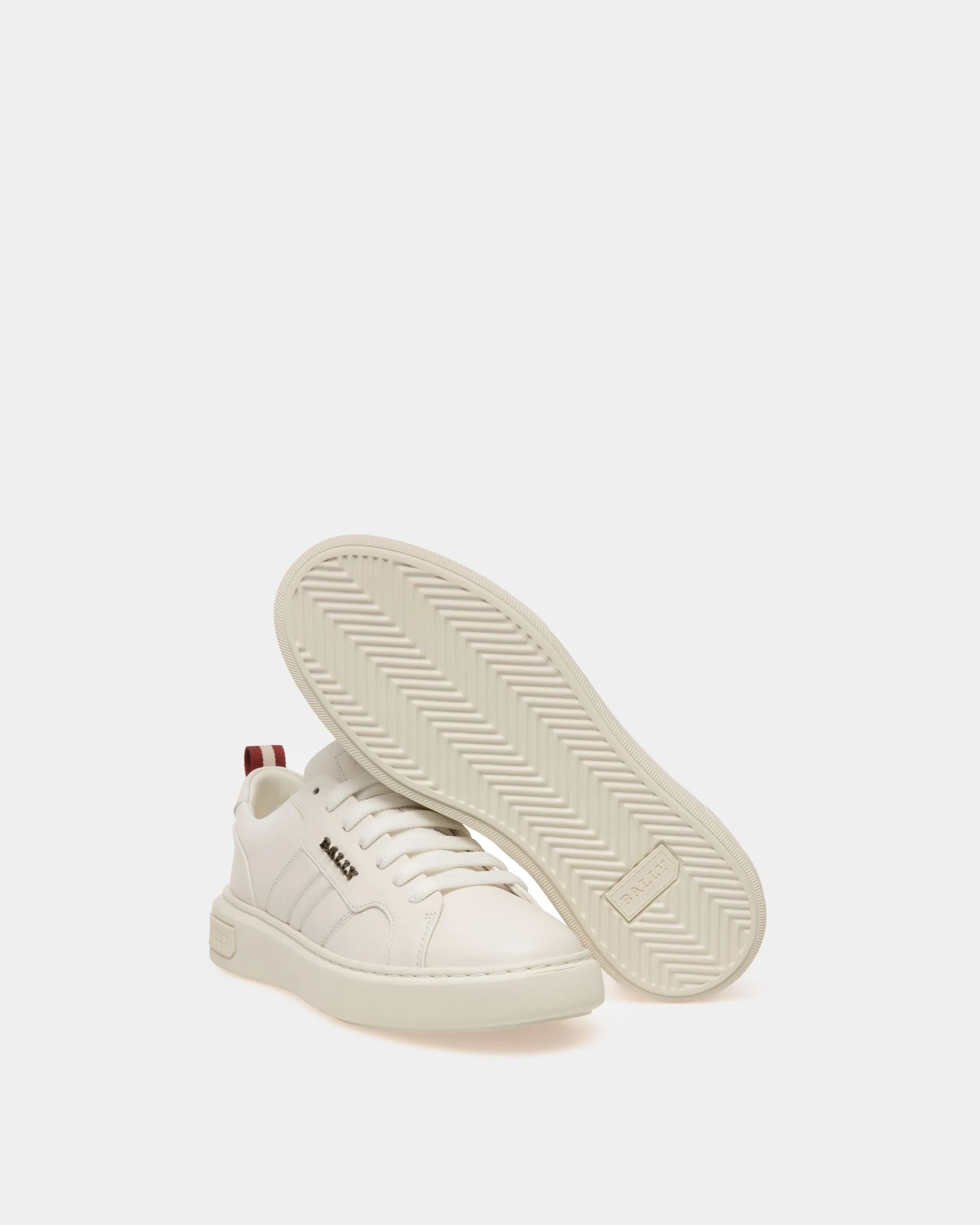 Maxim Leather Sneakers In White