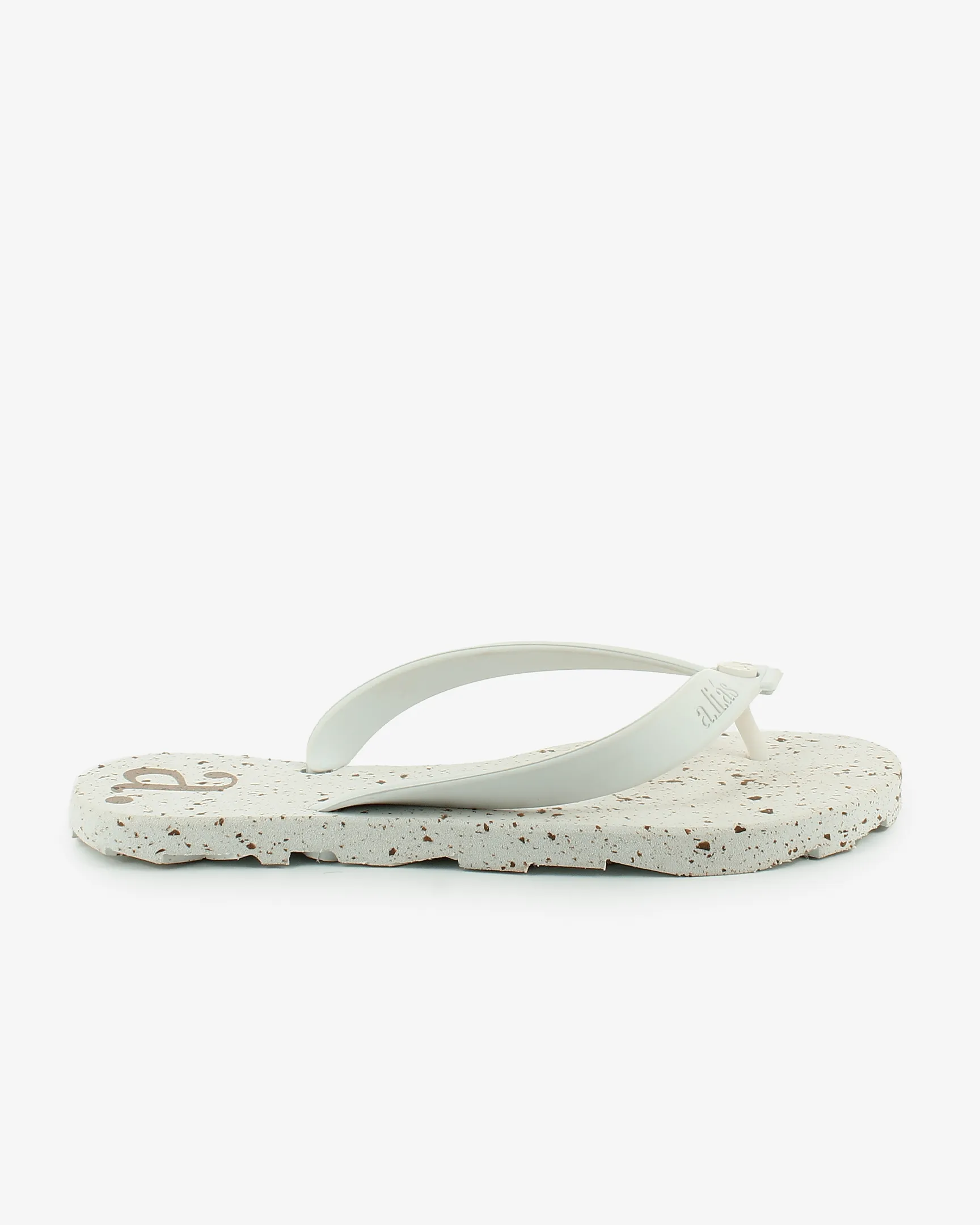 Nalu Recycled Rubber Flip Flops | White