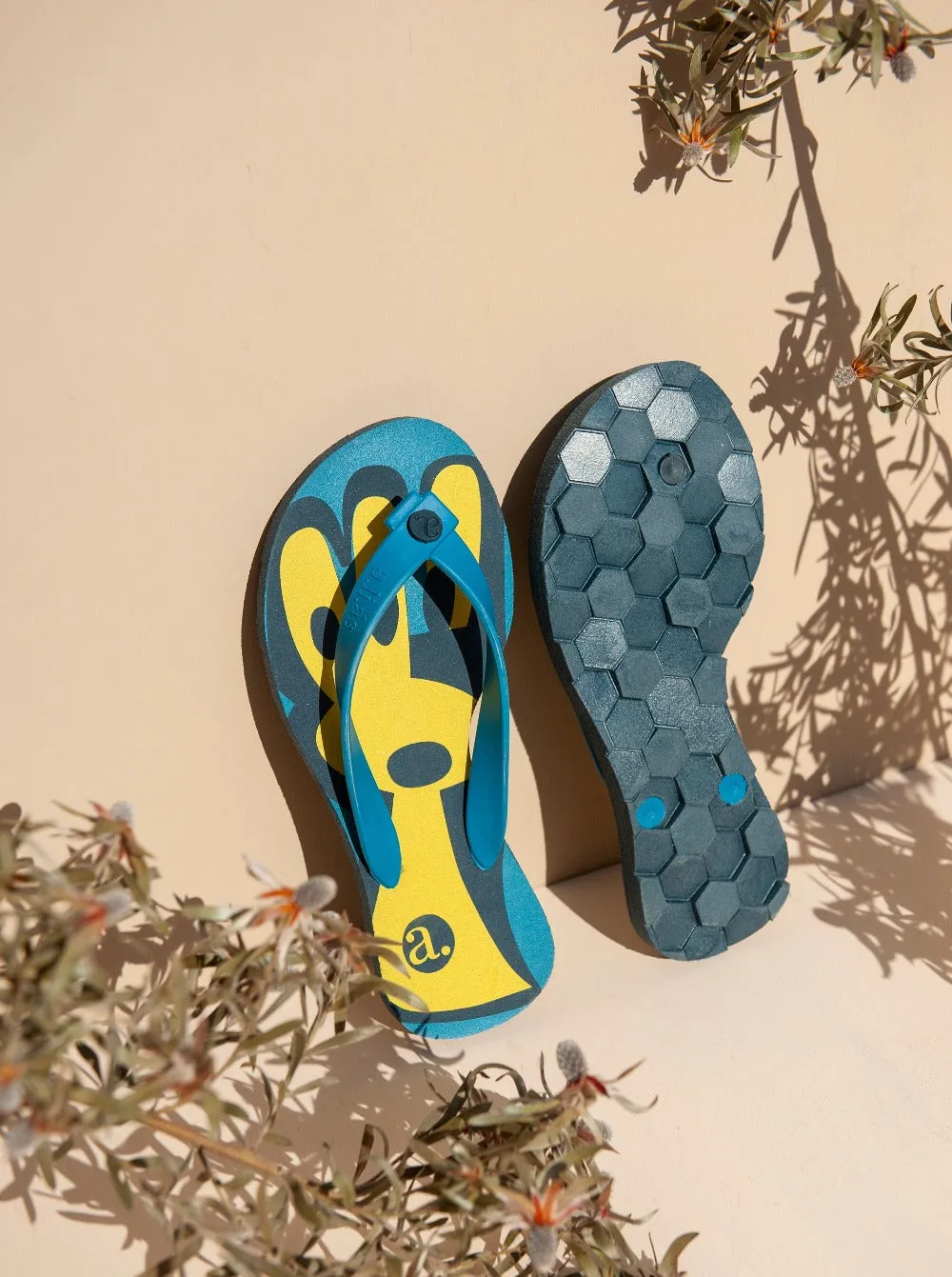 Nalu Rubber Flip Flops | Navy