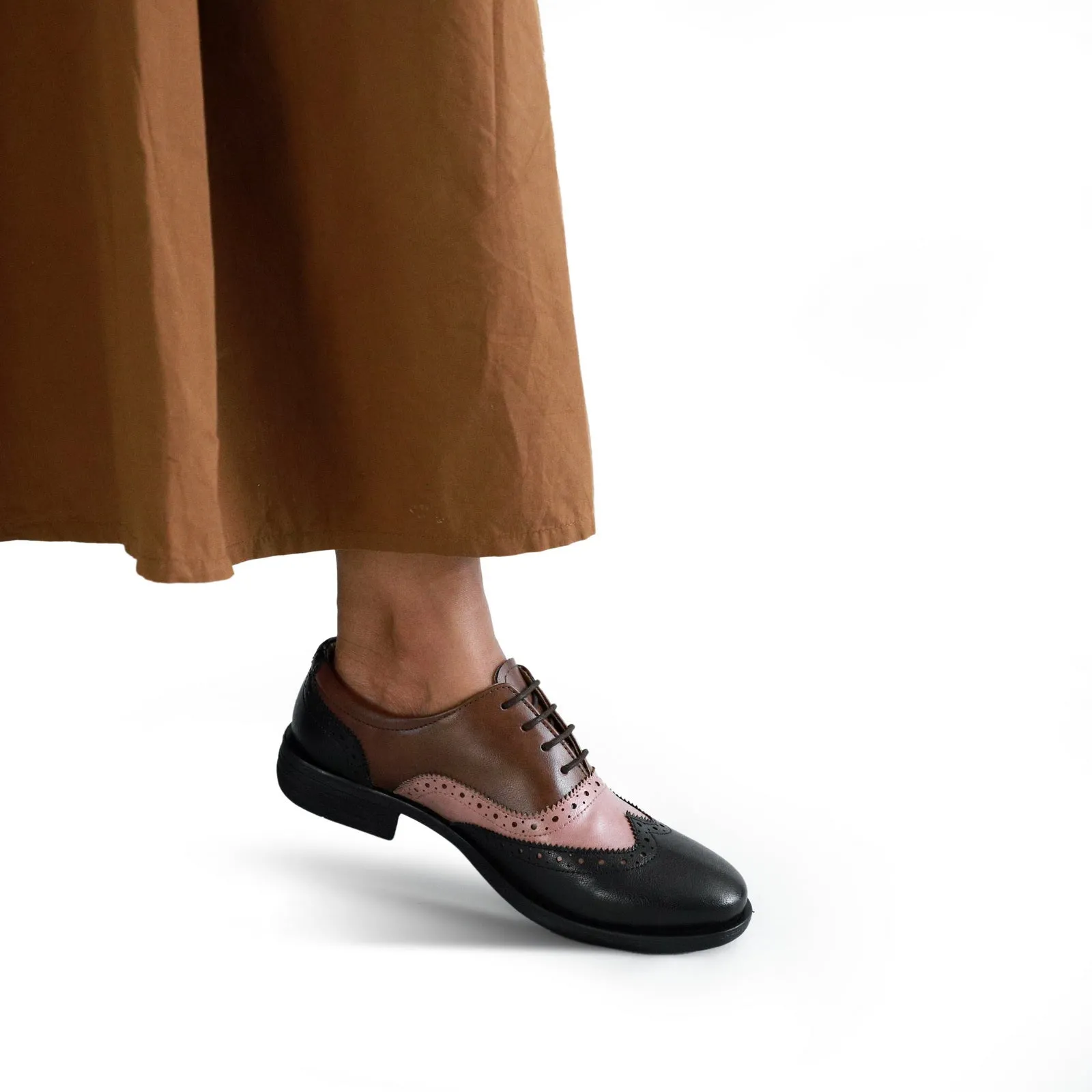 NICHE Women Chic All Day Oxford - All Day Comfort