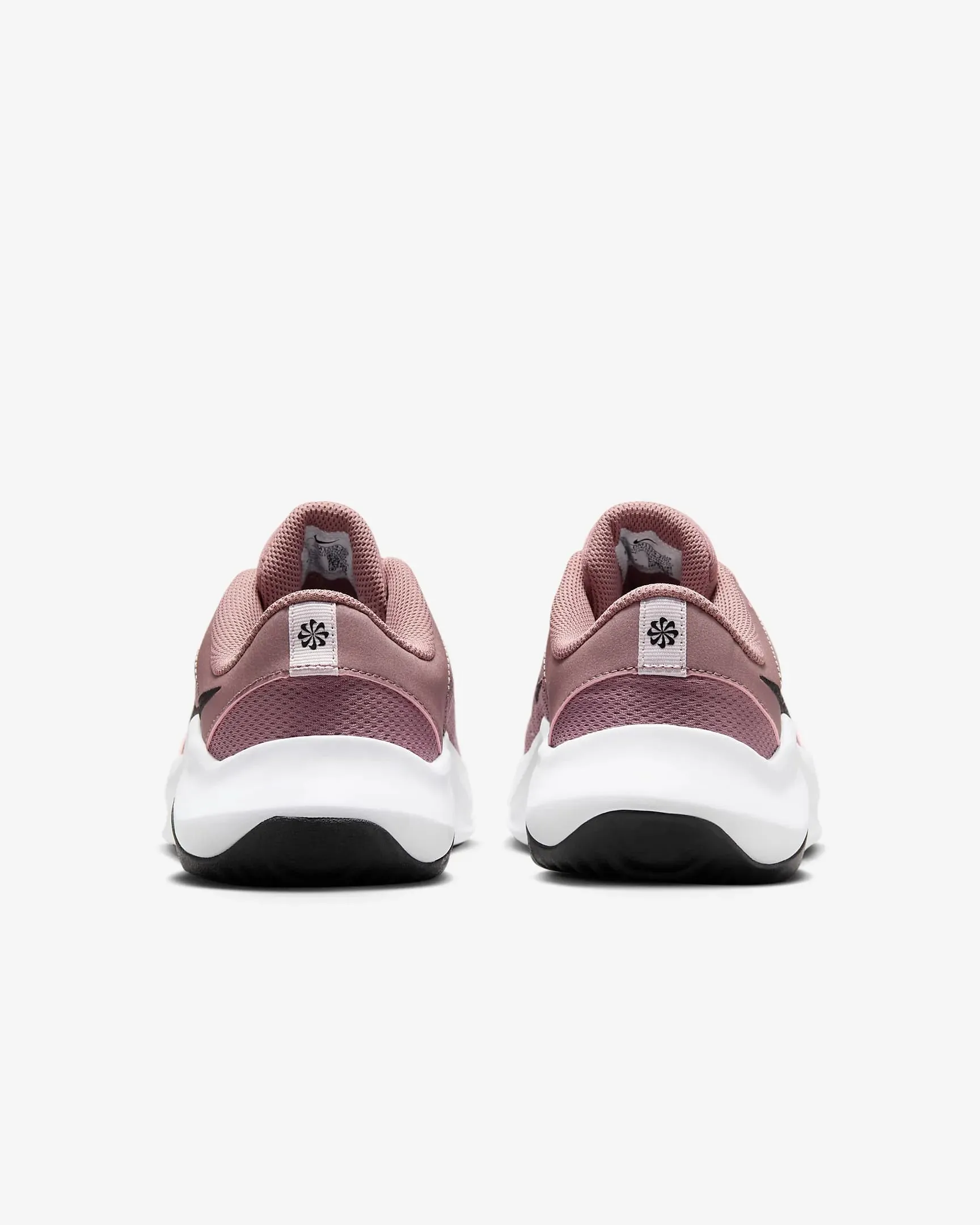 Nike Legend Essential 3 Next Nature DM1119-200