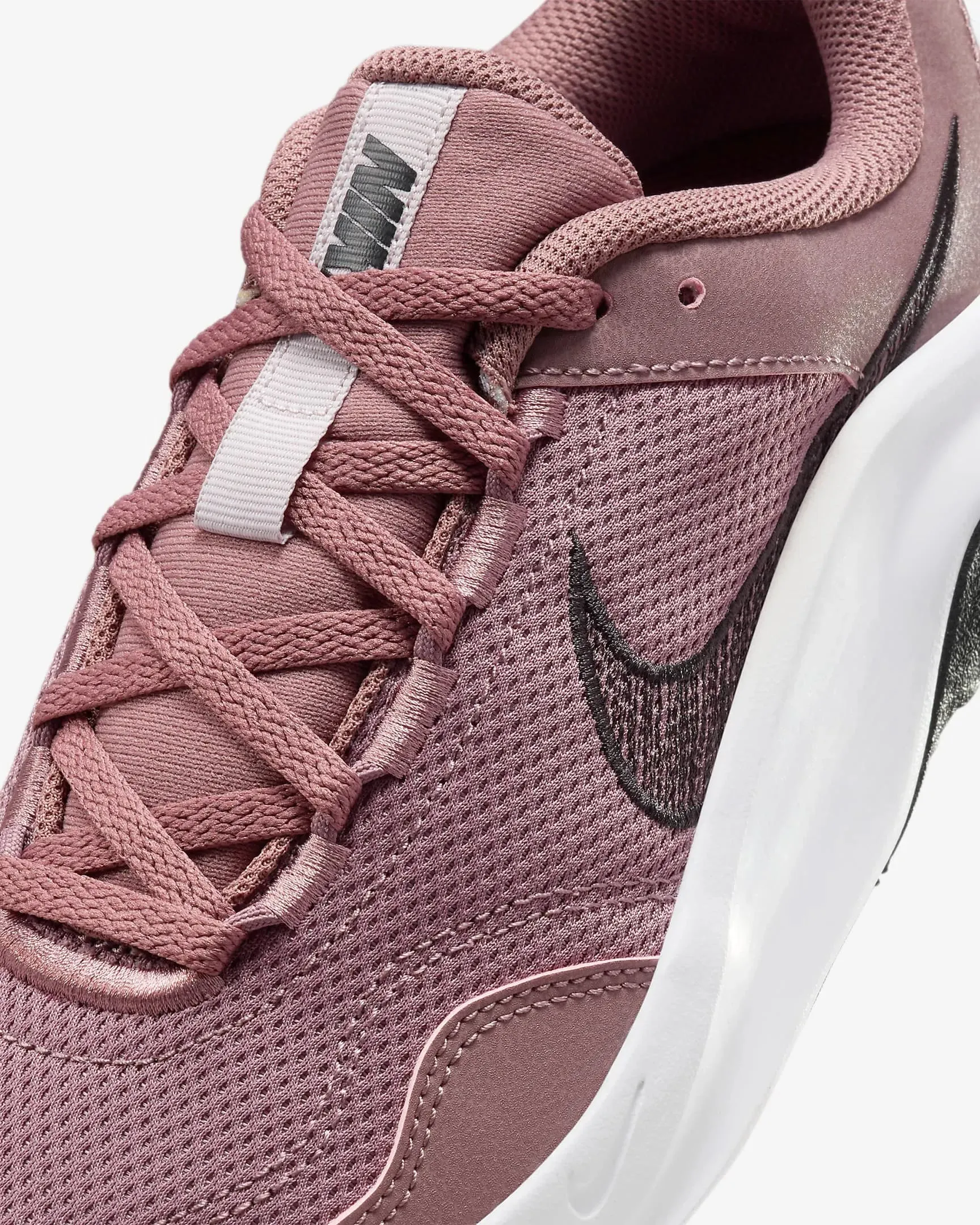Nike Legend Essential 3 Next Nature DM1119-200