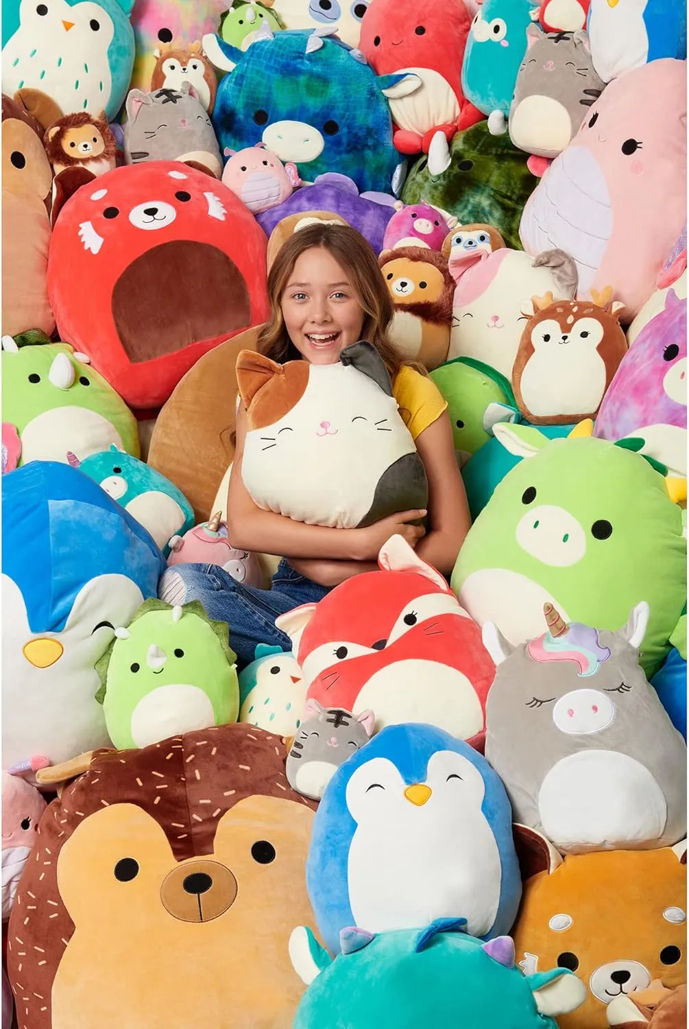 Squishmallows 7.5-Inch Deja The Donut Plush - Add Deja to Your Squad, Ultrasoft Stuffed Animal Medium-Sized Plush Toy, Official Kelly Toy Plush (SQJW22-75DN-13)