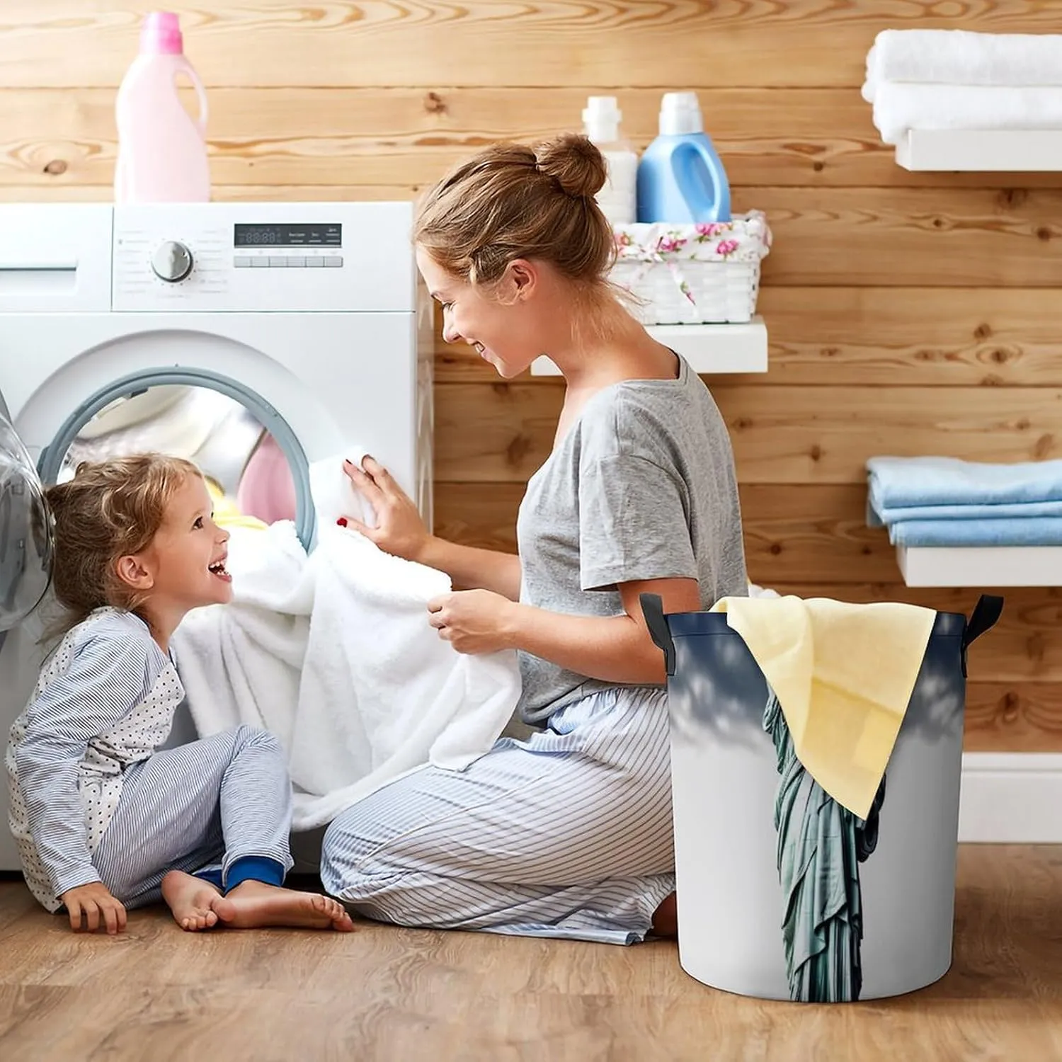 Statue of Liberty Laundry Bag Round Laundry Basket Collapsible Hamper with Handles Drawstring Closure Waterproof Storage Basket Dirty Clothes Organizer for Bedroom Bathroom Dorm 17" X 17"