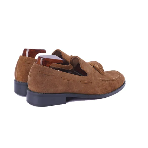 Tassel Loafer in Suede