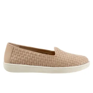 Trotters Adelina T2300-130 Womens Beige Wide Leather Loafer Flats Shoes