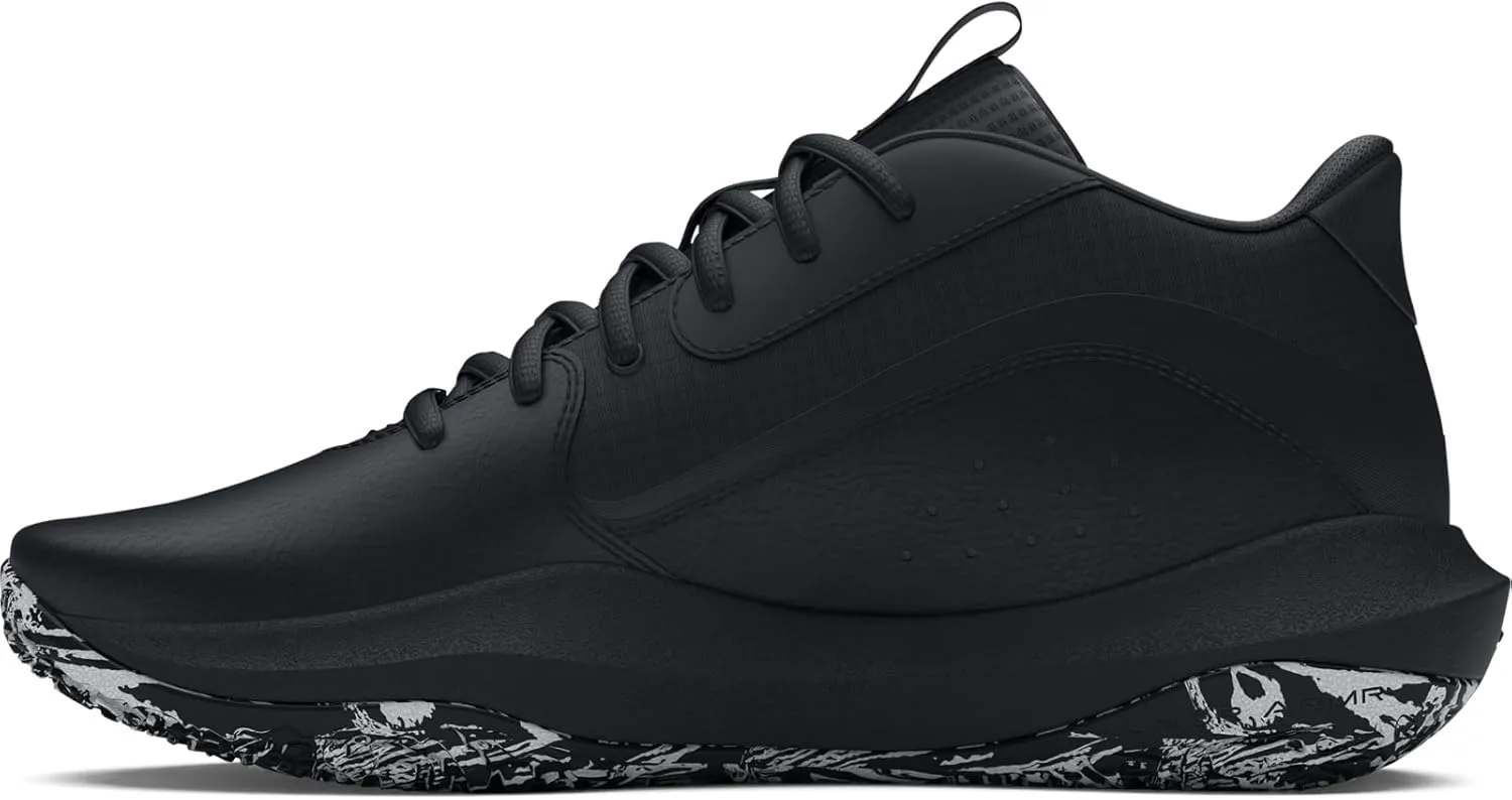 Under Armour Women's Lockdown 7 Sneaker