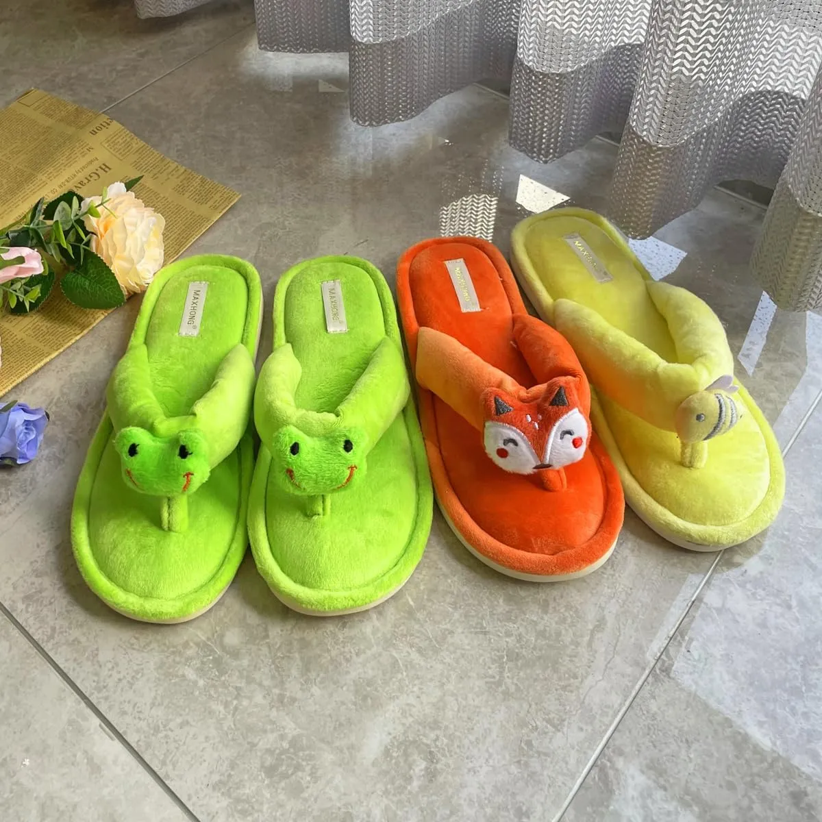 Women House Slippers Thong Slippers with Cute Animal, Memory Foam Flip-Flop Slippers for Women Indoor