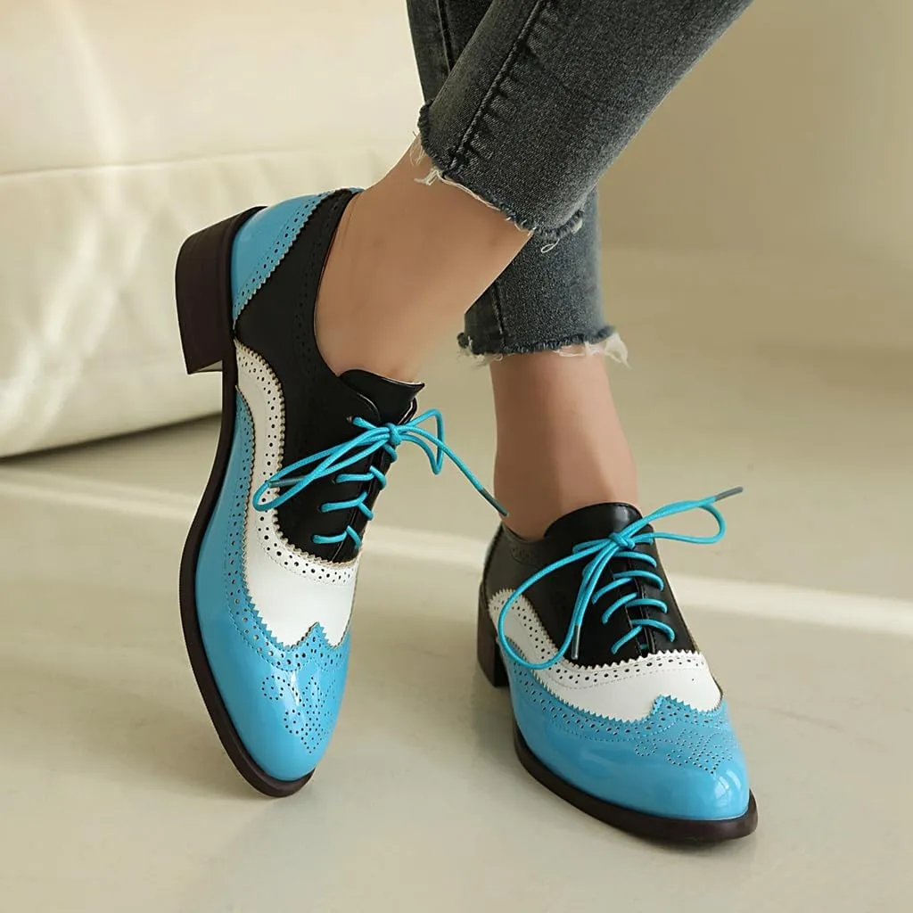 Women's Flat Saddle Oxford Shoes Two Toned Round Toe Wingtip Lace Up Perforated Low Heel School Oxfords Brogues
